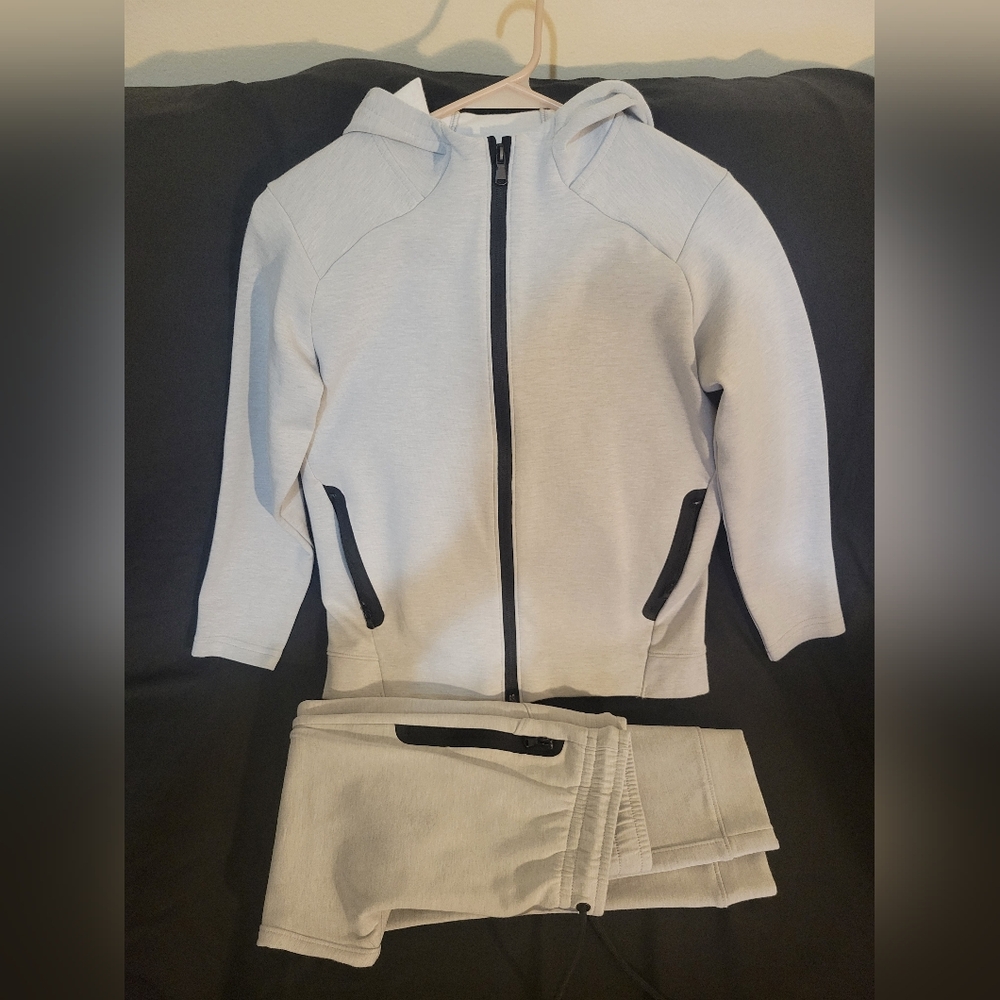 Old Navy Active Dynamic Fleece SweatSuit Light GRAY